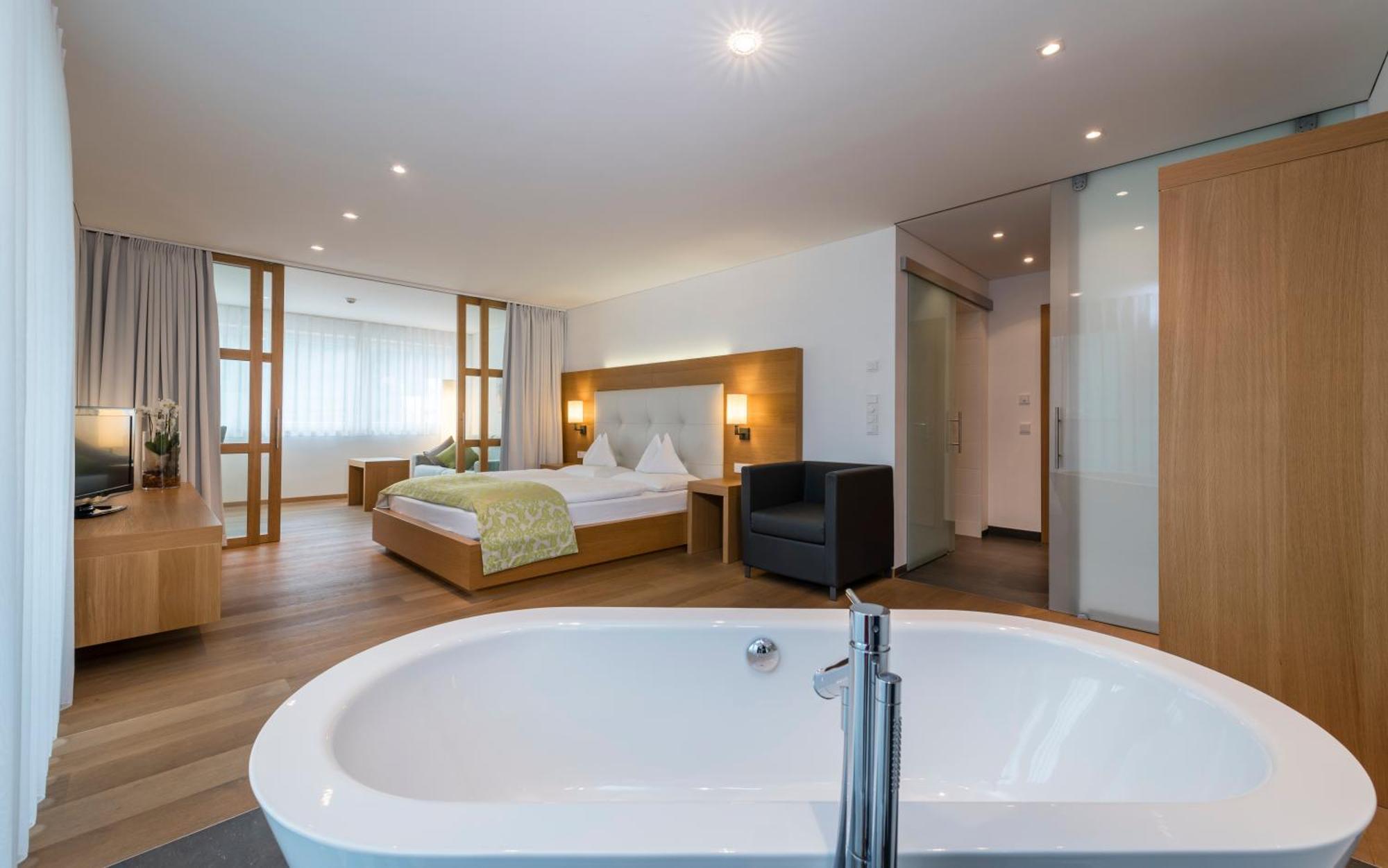 Vinschgerhof Hotel Silandro Eksteriør billede