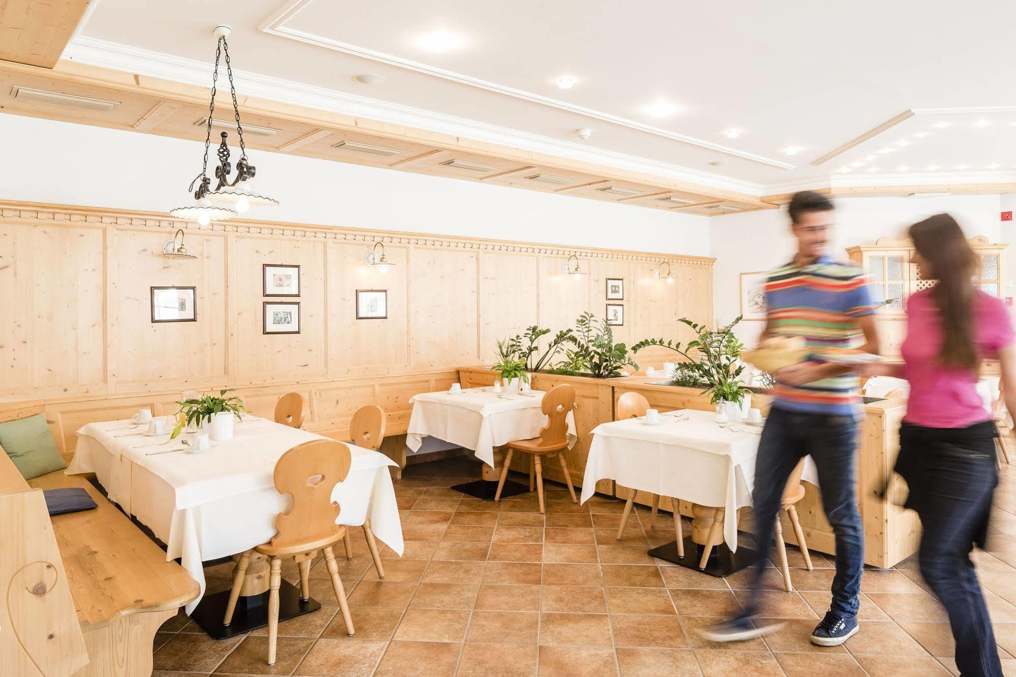 Vinschgerhof Hotel Silandro Eksteriør billede
